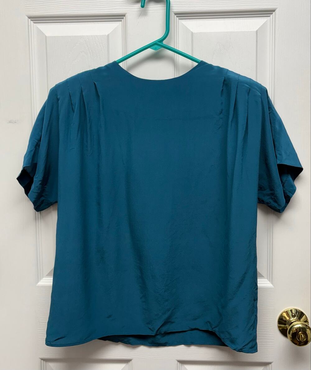 Bankers Club Silk Blouse Teal Shoulder Pads Crew Neck Short Sleeve Top 12 READ